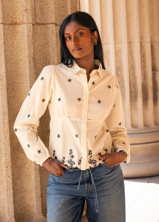 Live Blouse Buttercream