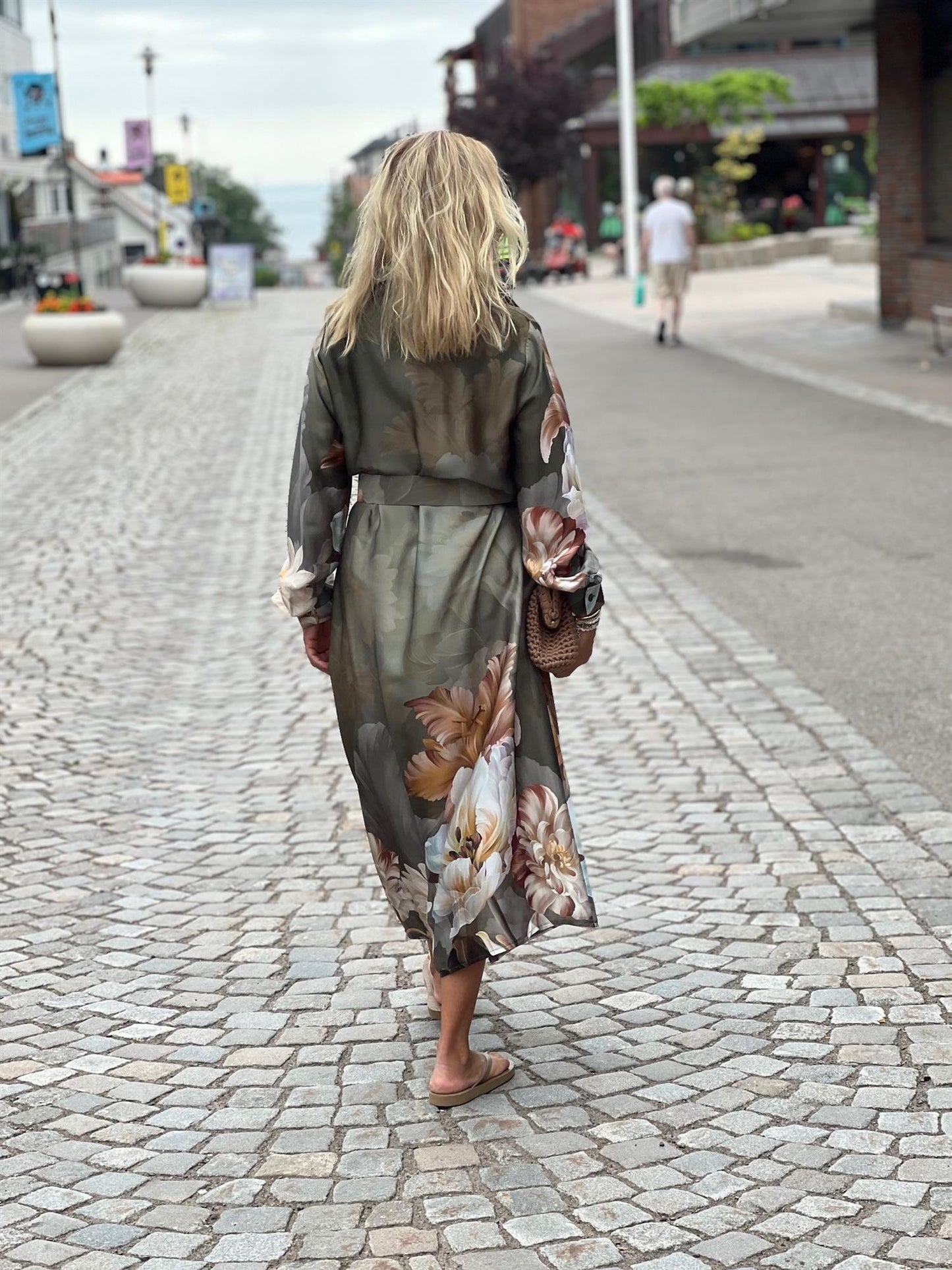 Printed midi dress w belt-passion green