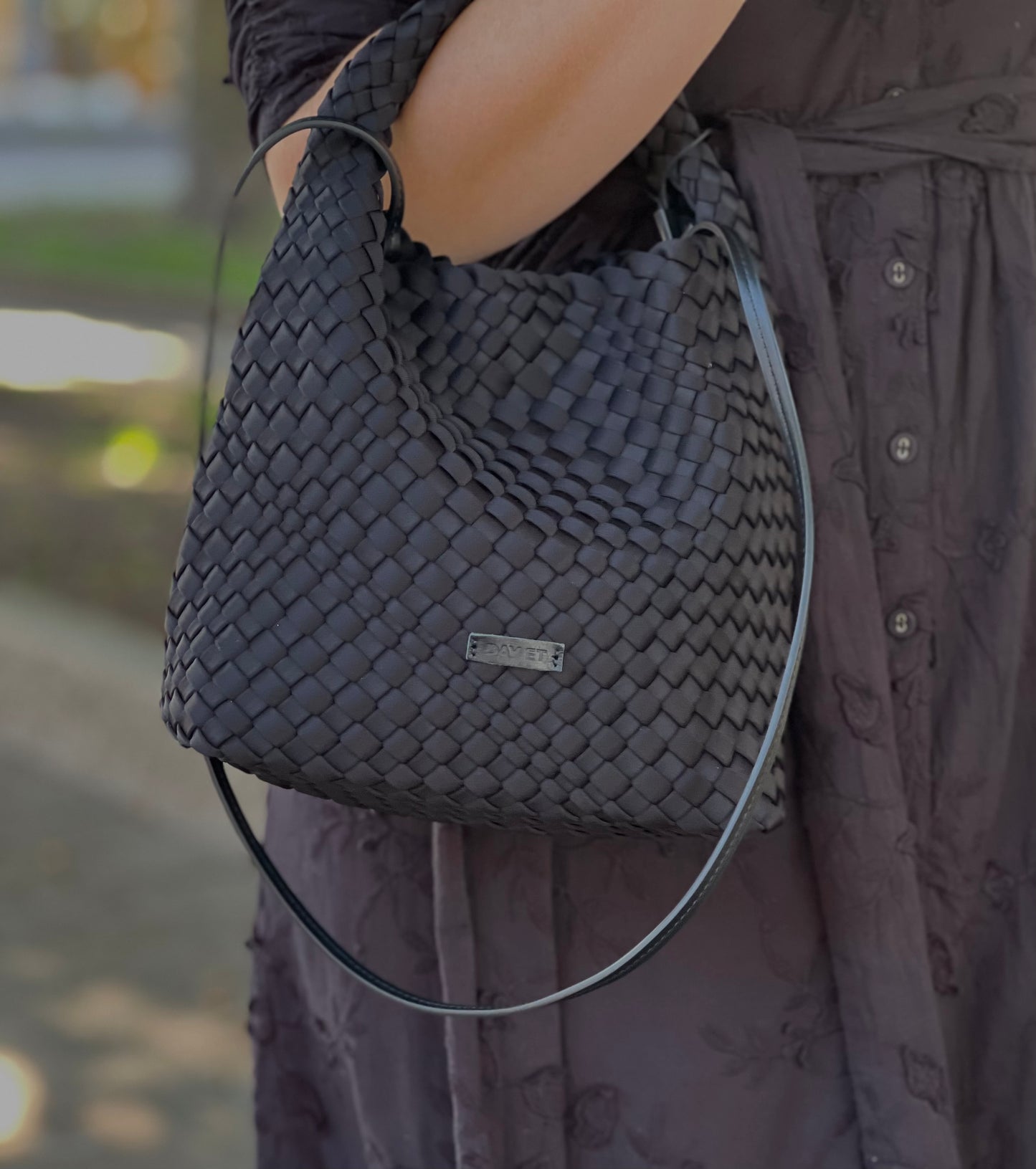 Day Braiding Handbag-black