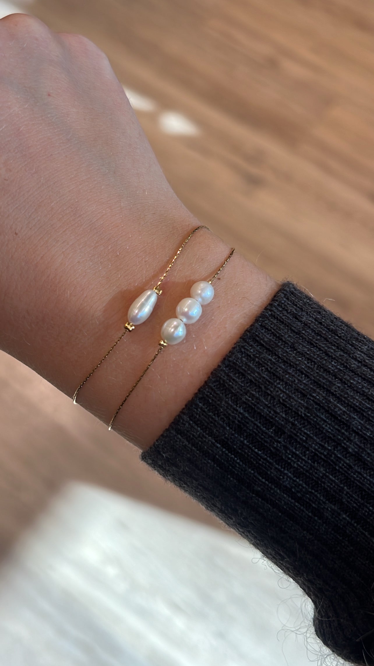 Three tiny pearl bracelet