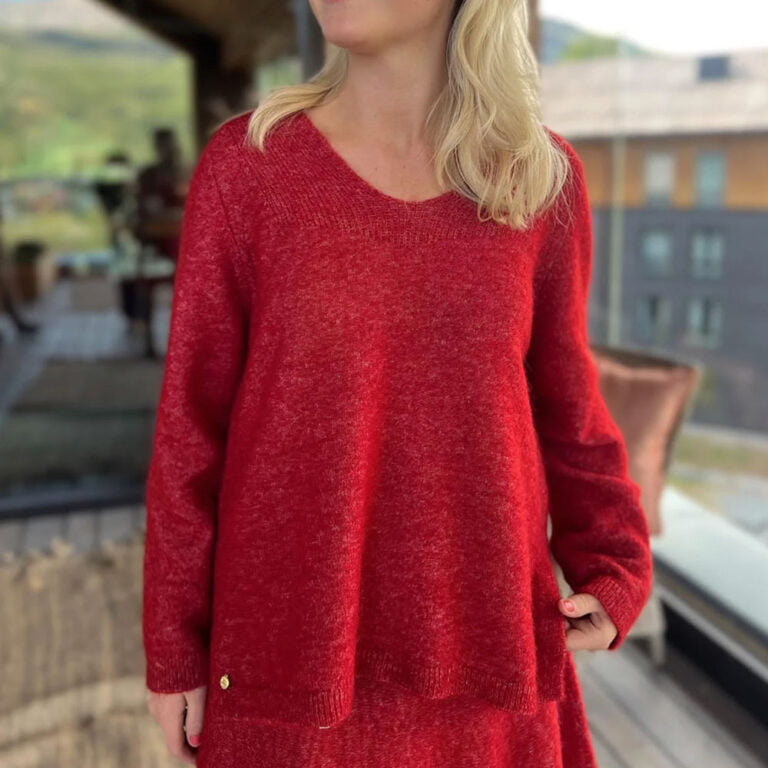 V neck long sleeve-red