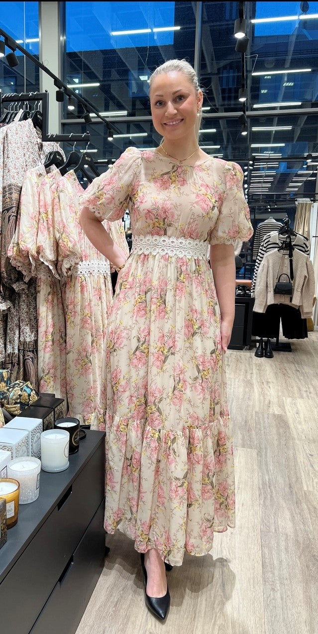 bytimo lace dress byTiMo