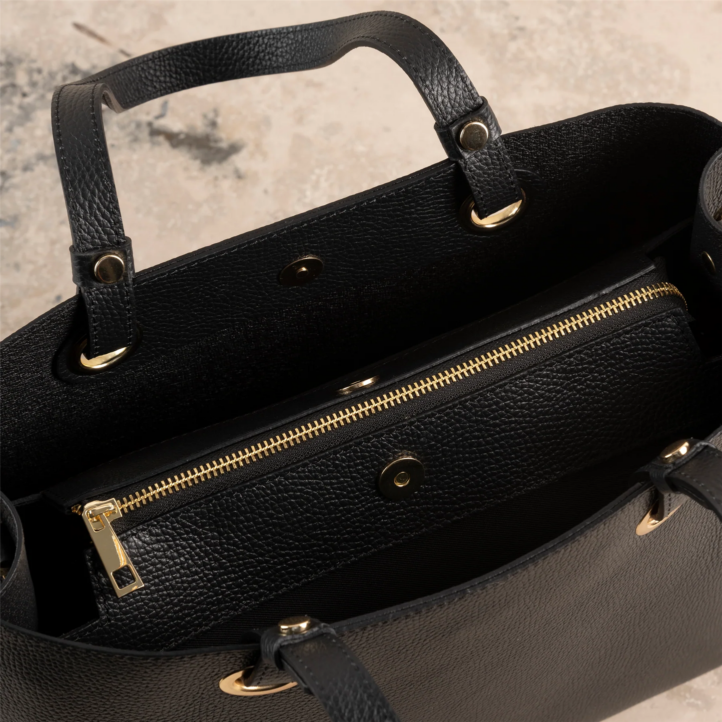 Bianca work black
