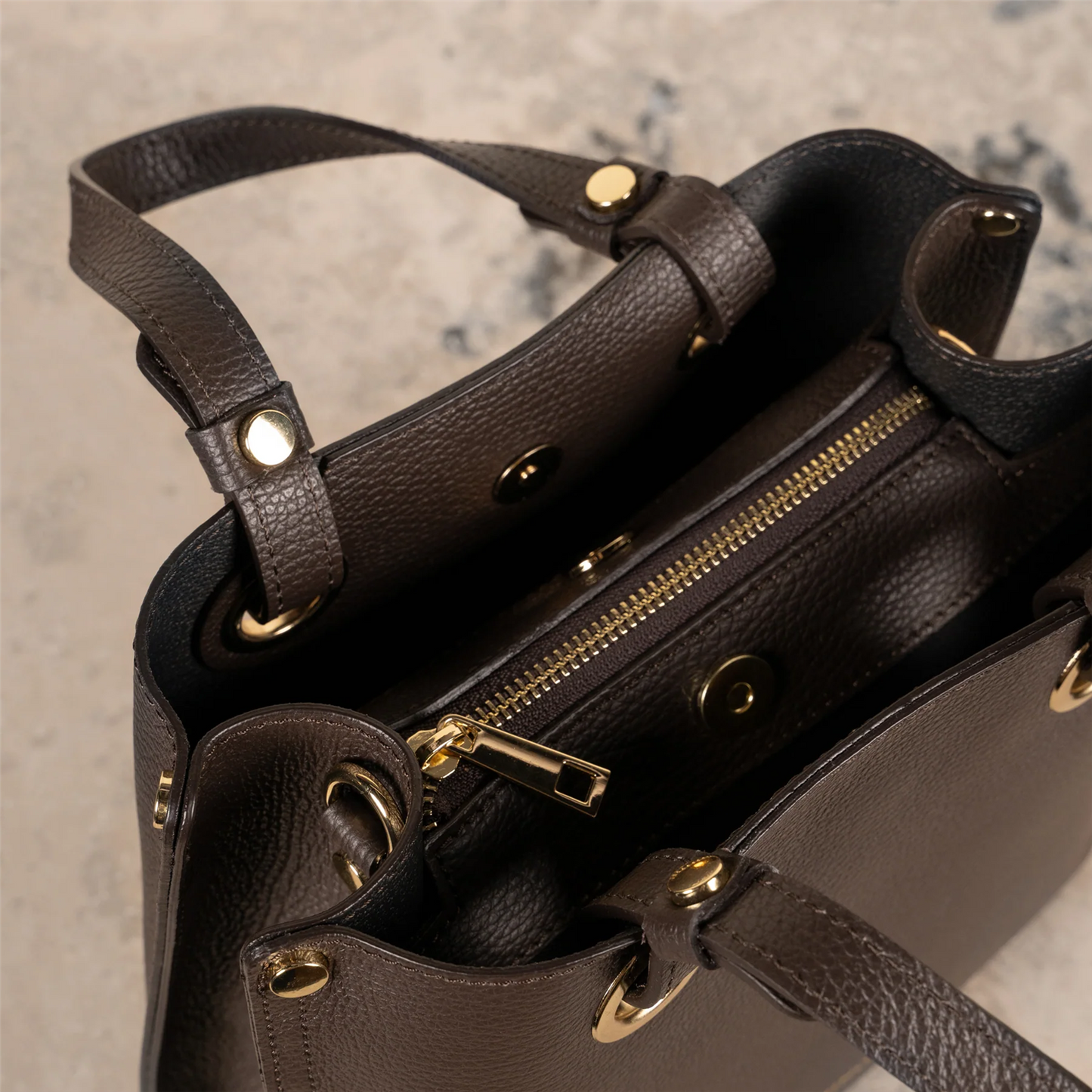 Bianca work brown