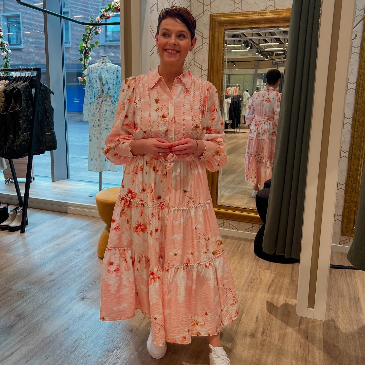 YASBilla Long dress -show