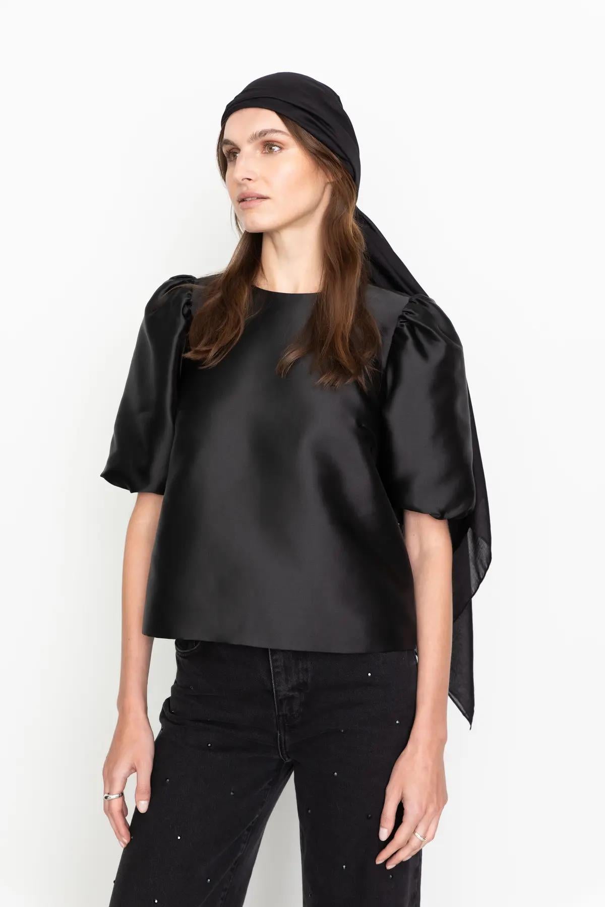 Becca blouse -black