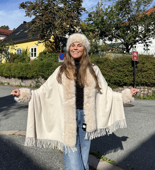 Jackie ullskjerf m/fuskepels-lys beige