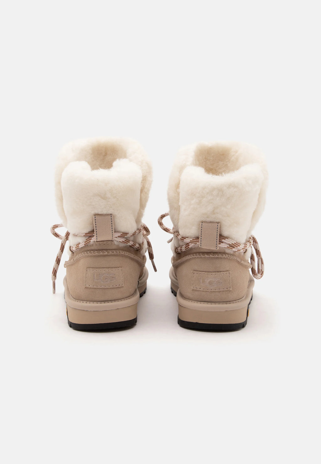 W classic Tread Fluffed Boot