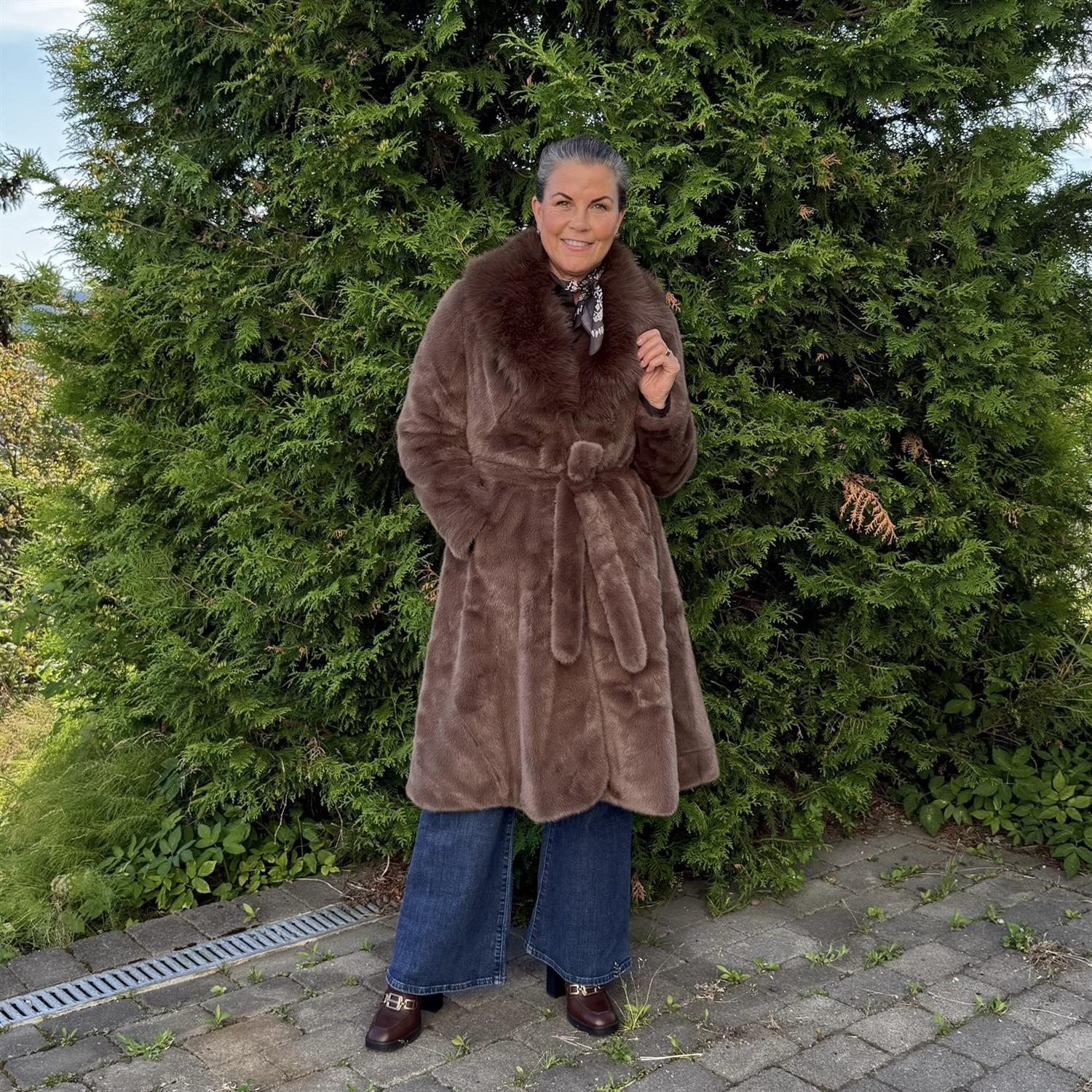 Tokyo fuskepels kåpe-taupe