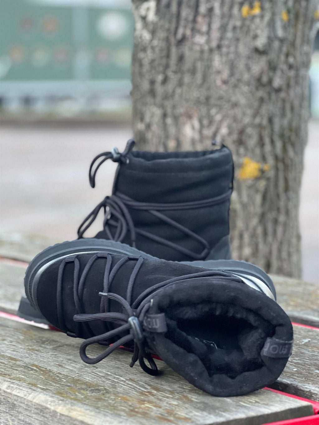Frost Mid-black