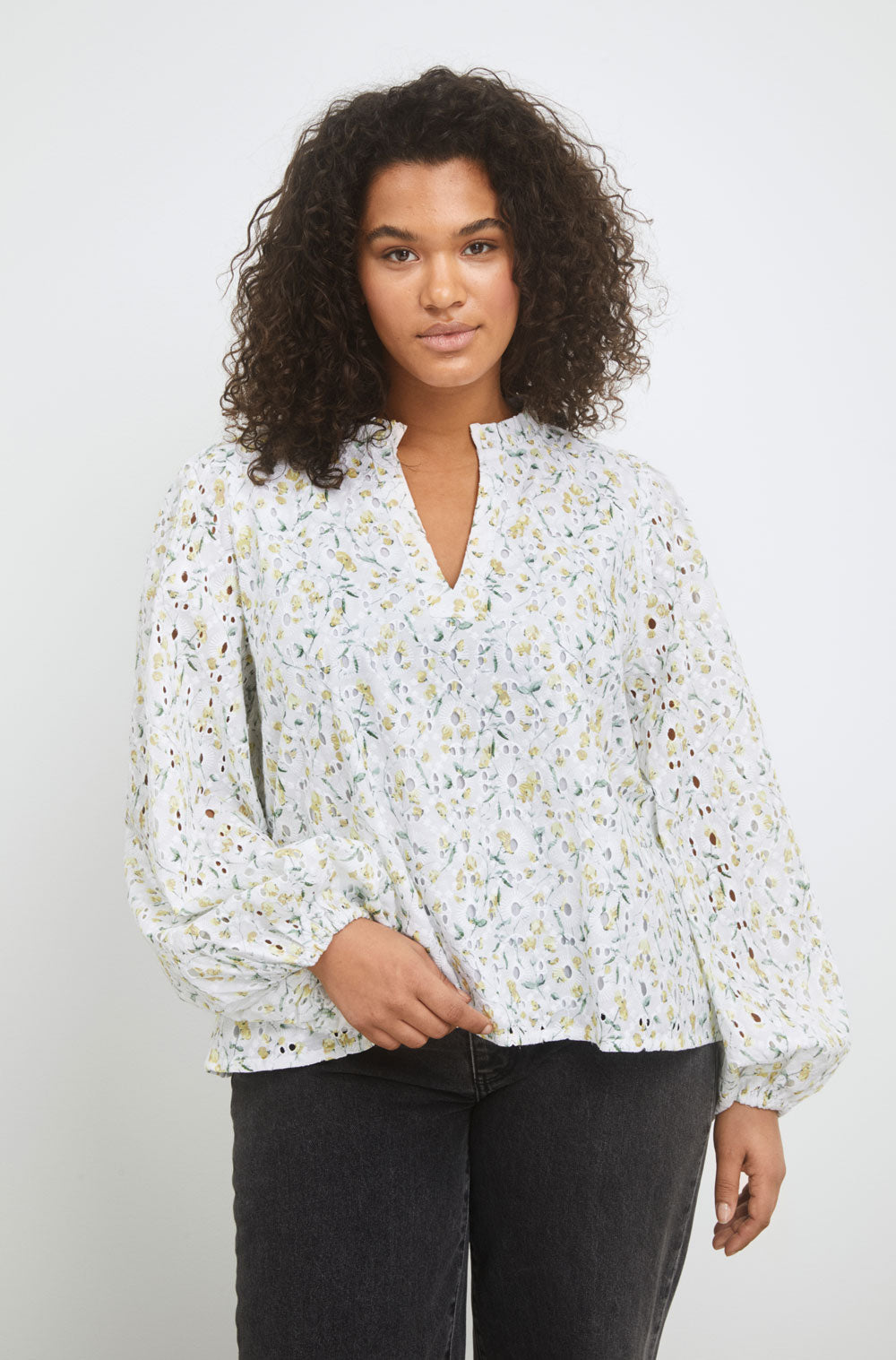 Karro Blouse-yellow branch FØR PRIS 2.399