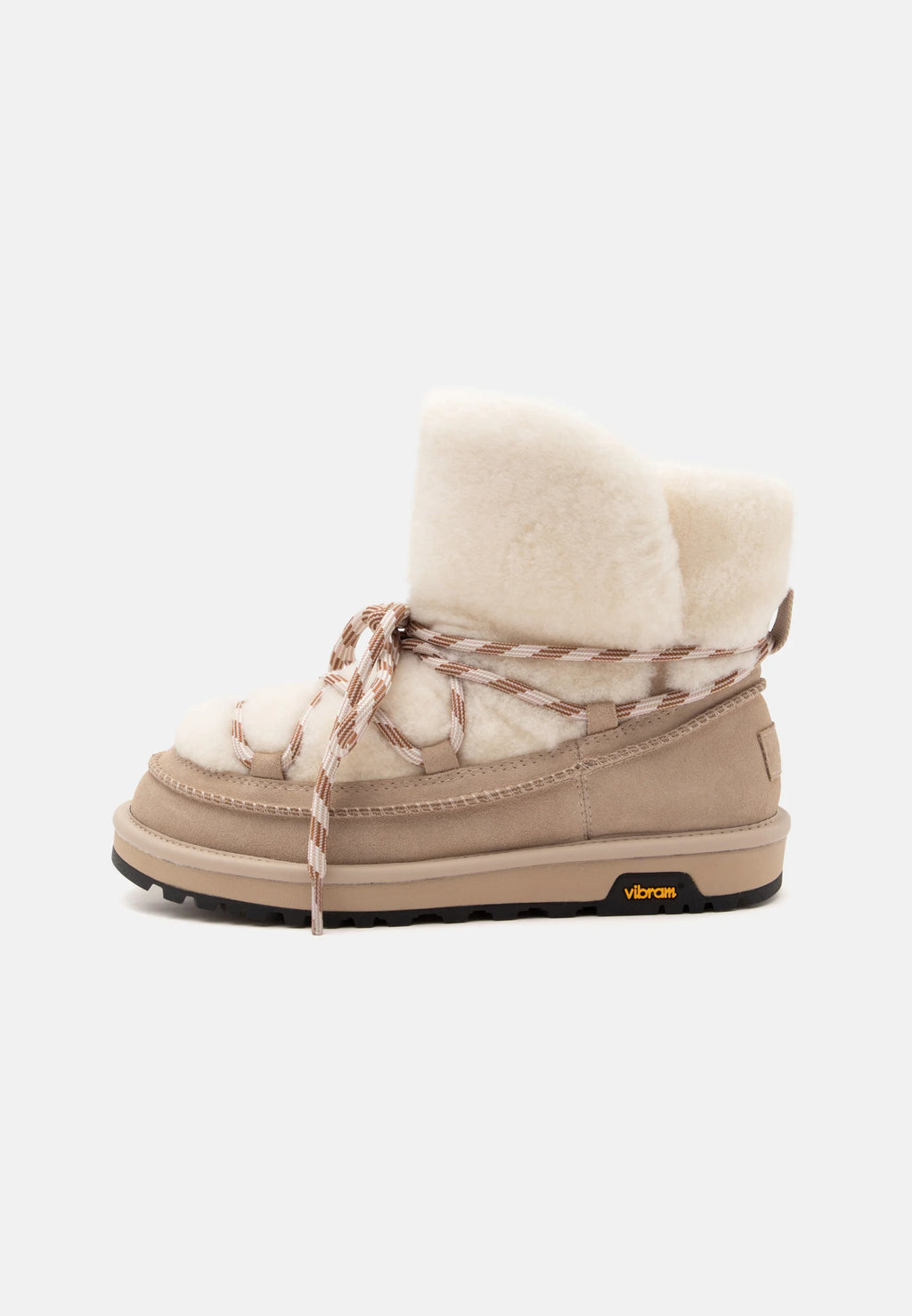 W classic Tread Fluffed Boot