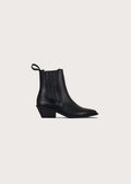 Sleek boot black