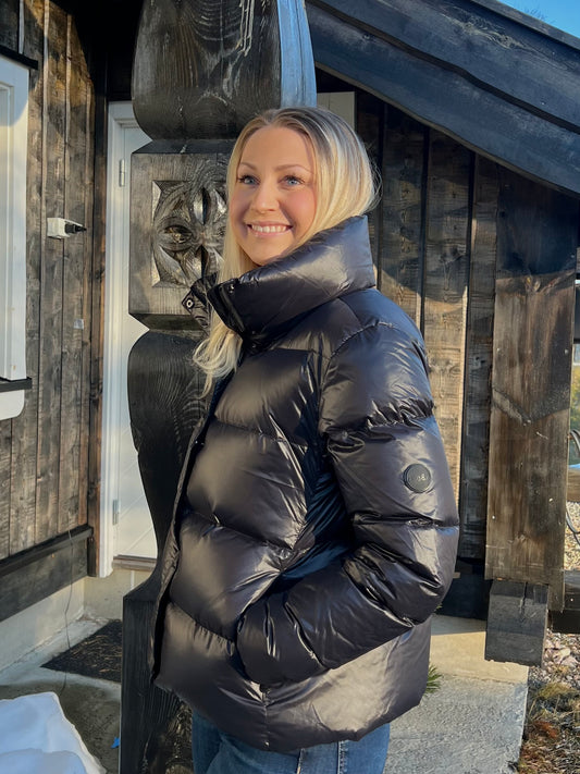 Indie down jacket-black