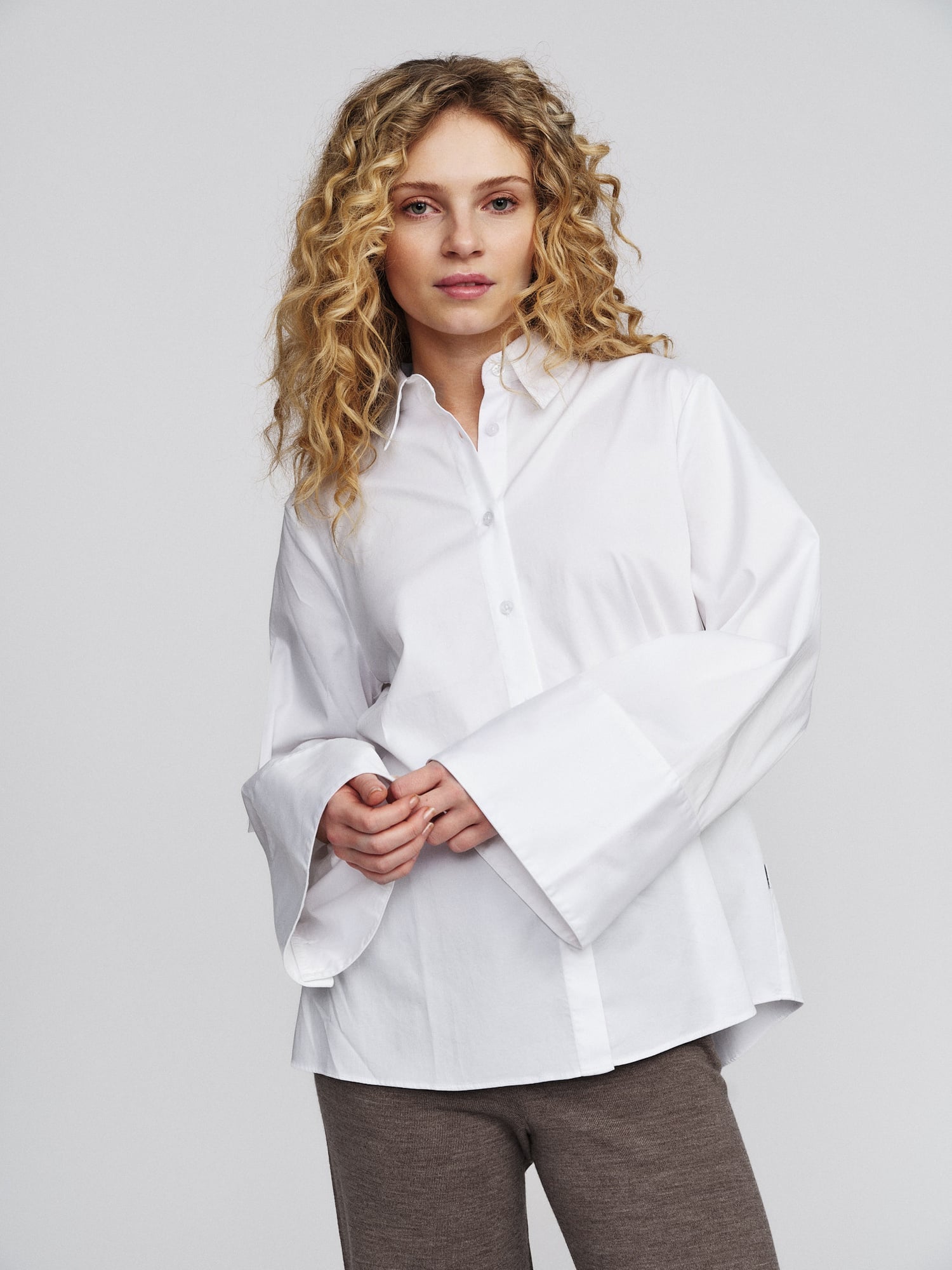 Victoria shirt-white