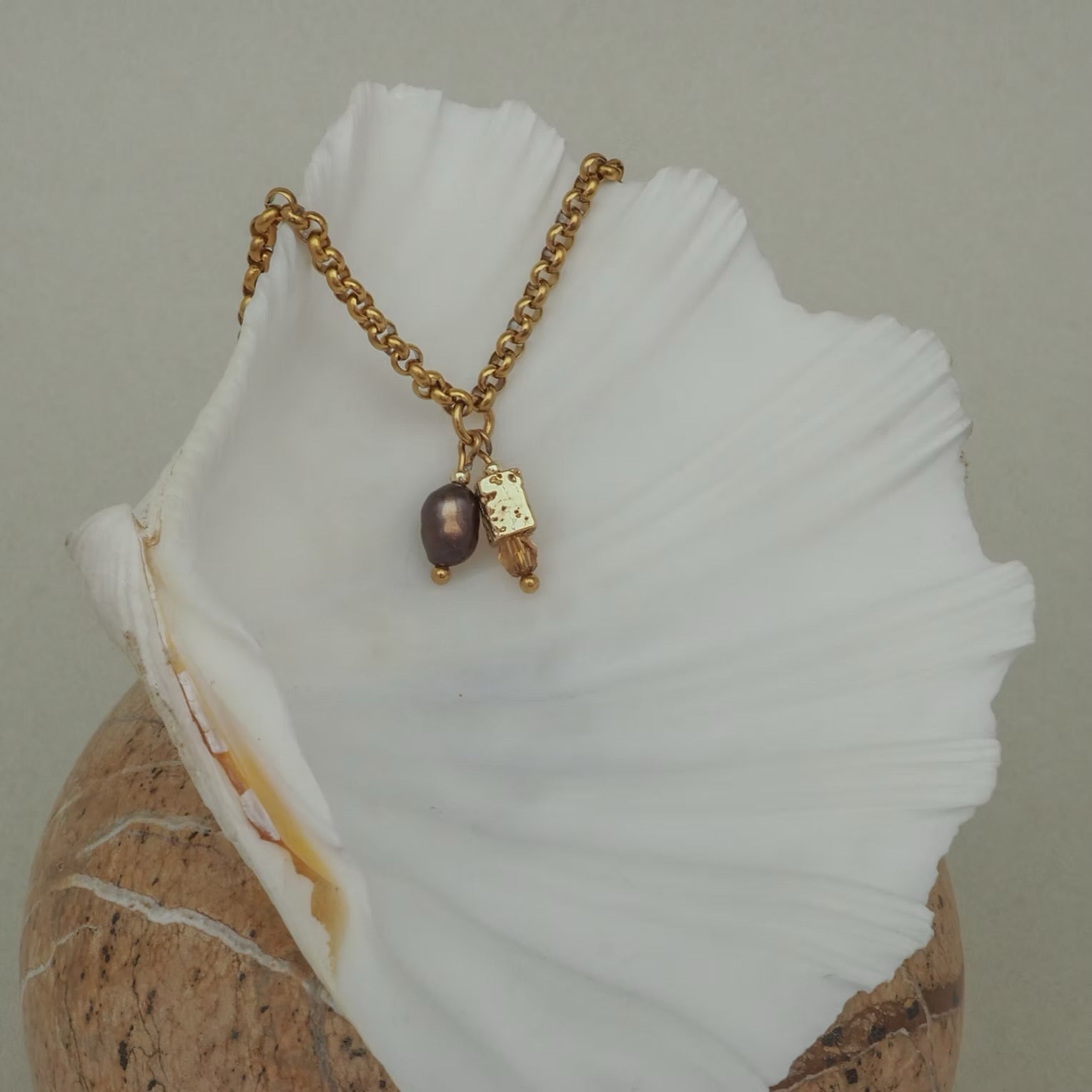 Rolo charm mocha bracelet