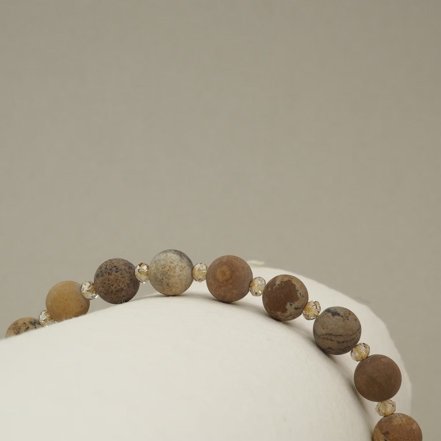 Raw dust bracelet beige