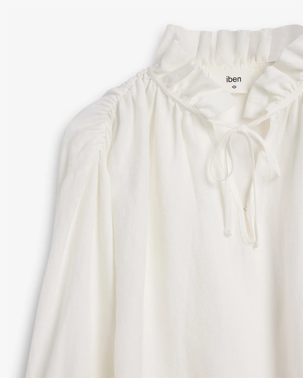 Brooke blouse-offwhite