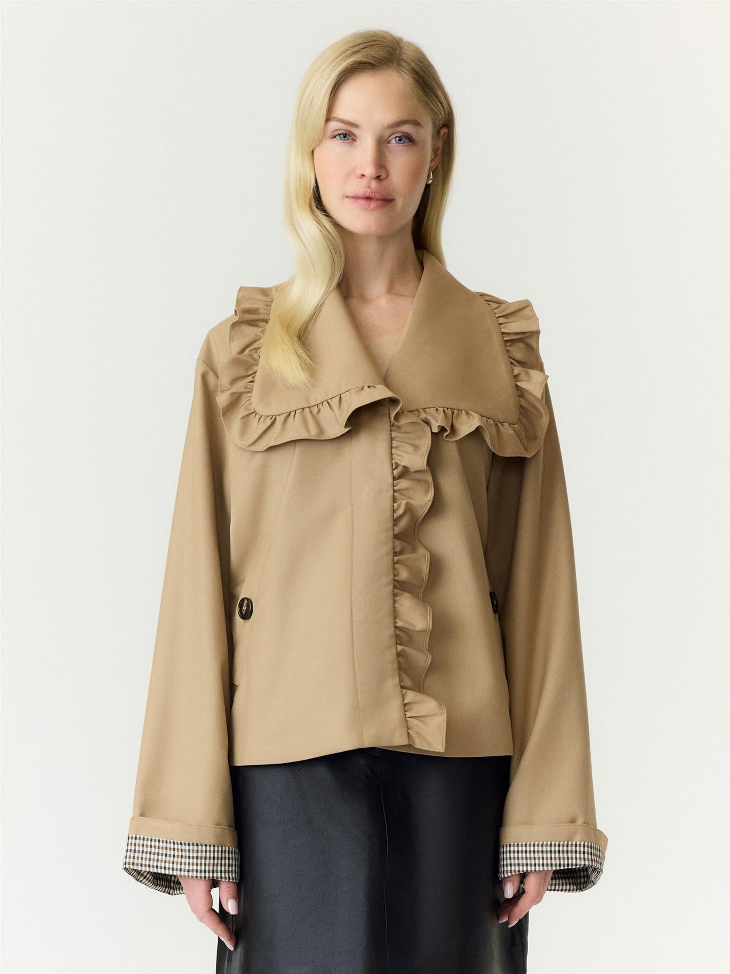 Yaselsia Ls Short trenchcoat-incense