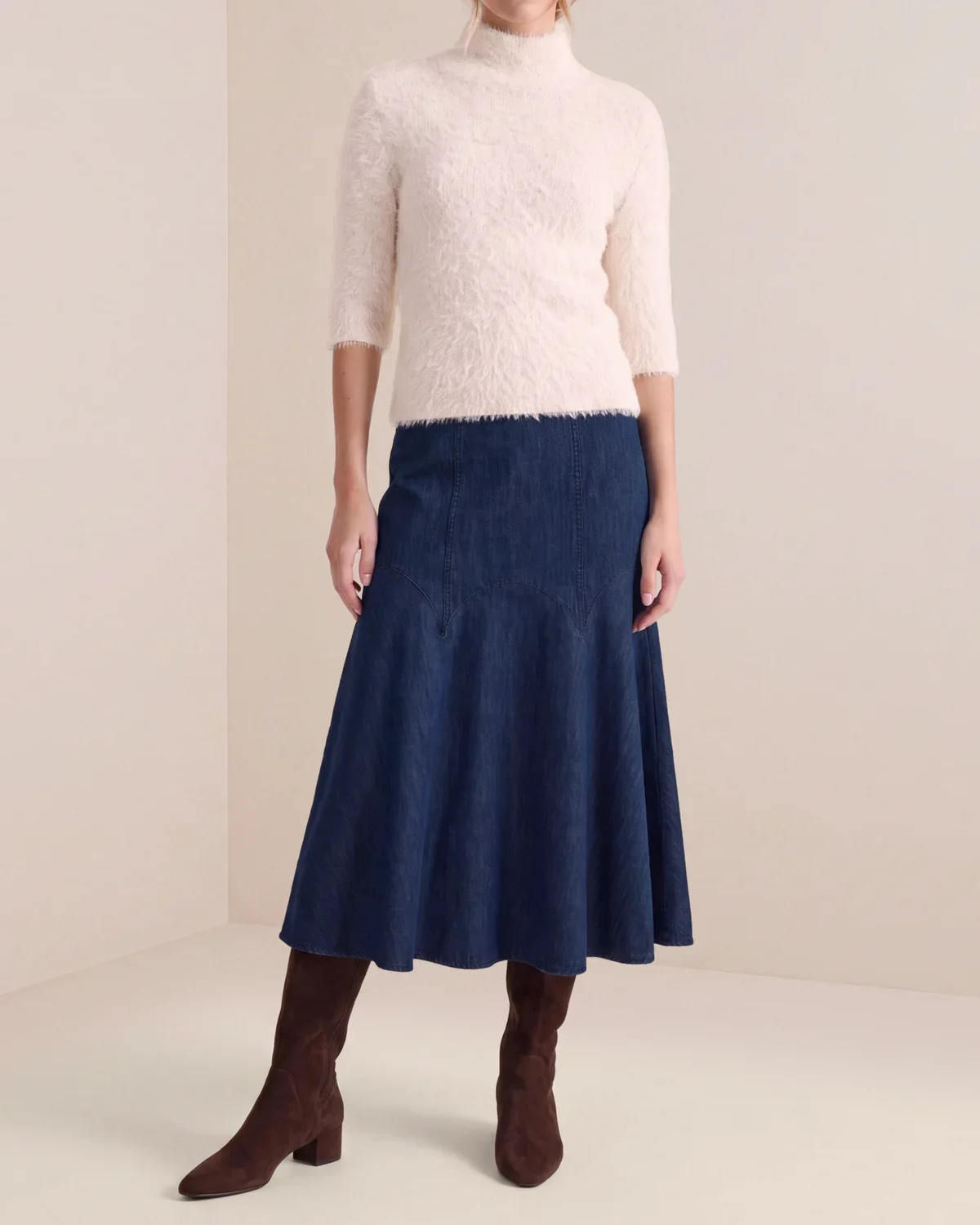 Hairy Knit Turtleneck-024-offwhite