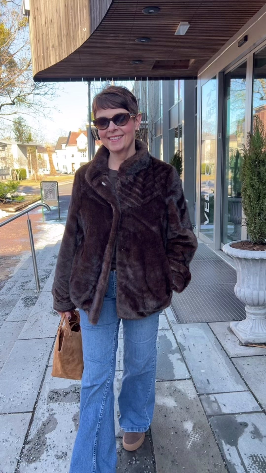 Kelly fuskepels jakke - minkbrun