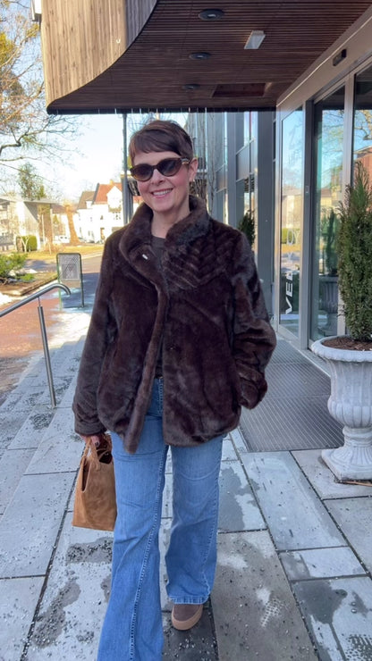 Kelly fuskepels jakke - minkbrun